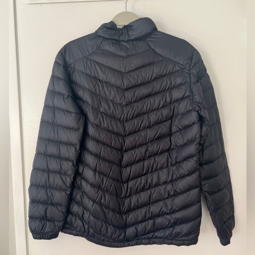 Ultra light black down jacket - Picture 2 of 3
